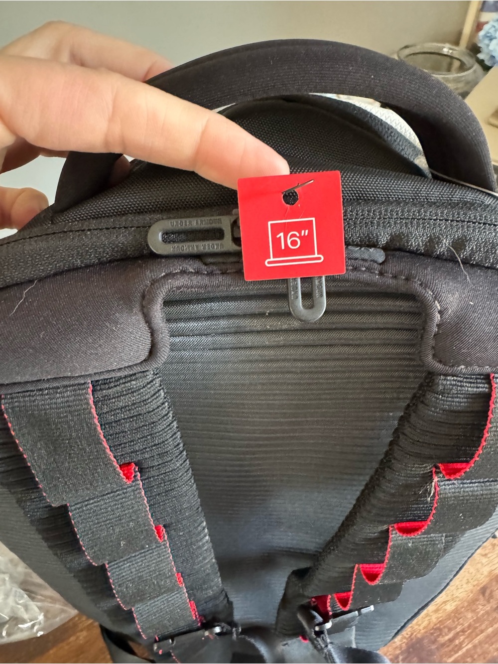 Under Armour No Weigh Backpack - Picture 8 of 9